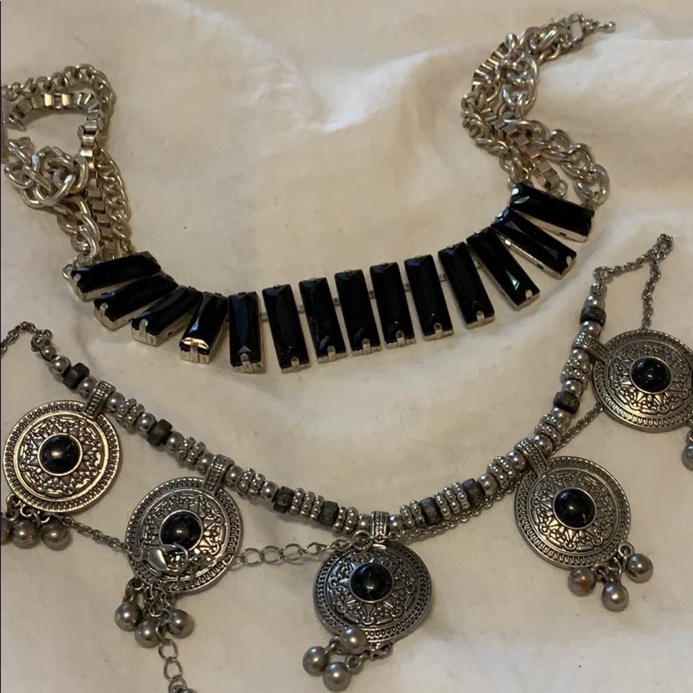 Pack of chokers